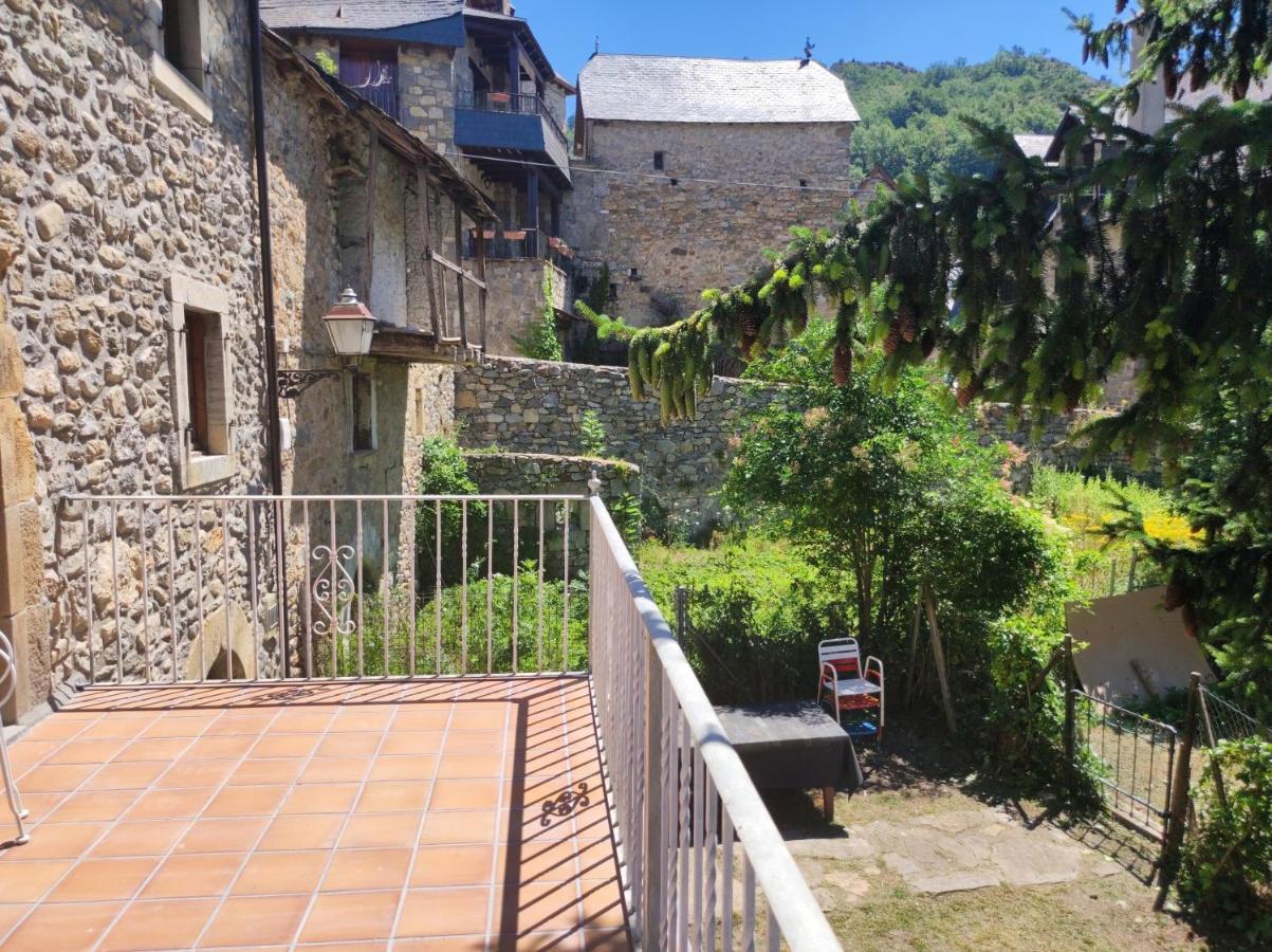 Antigua Casa Chato - Tucasaenlospirineos El Pueyo de Jaca Exteriör bild